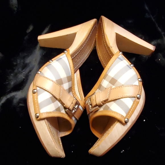 Authentic Burberry Wooden Heeled Slippers - Picture 3 of 7